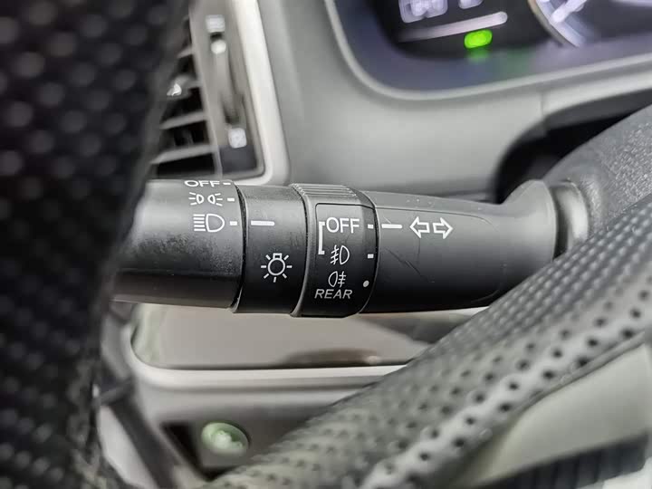 Фото 21 - Honda Odyssey