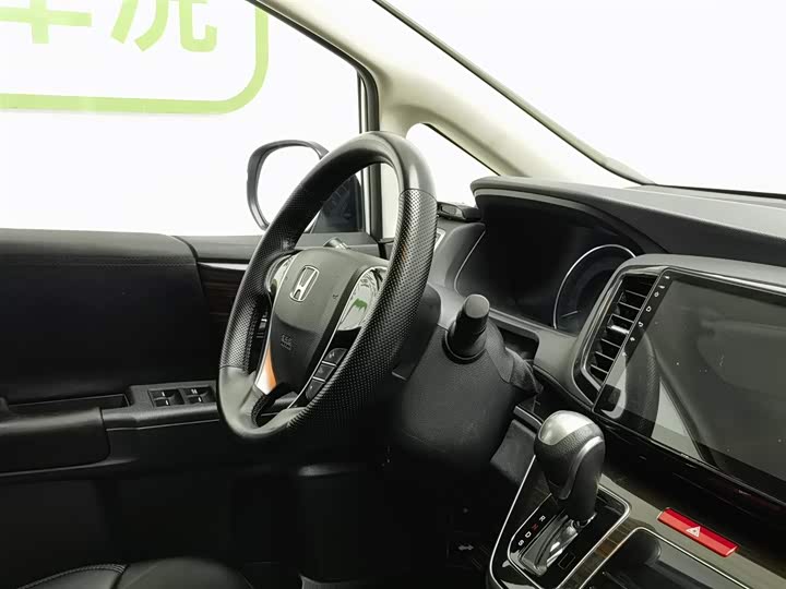 Фото 22 - Honda Odyssey