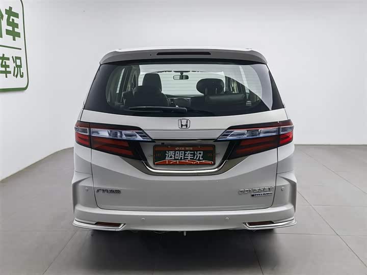 Фото 4 - Honda Odyssey