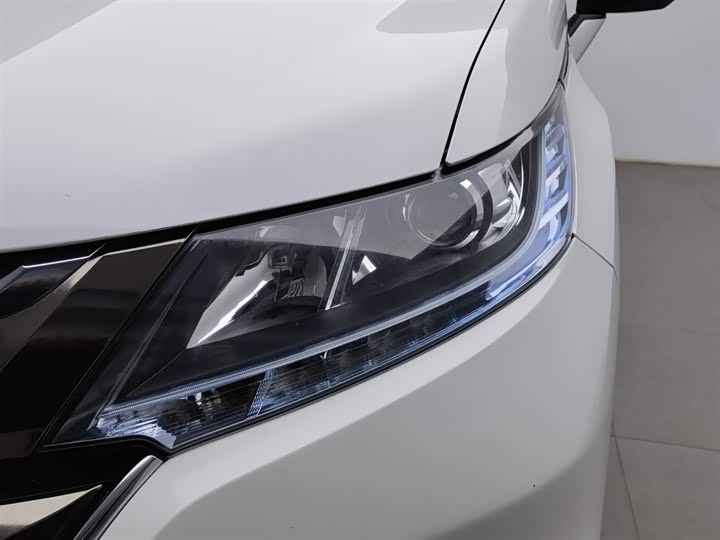 Фото 7 - Honda Odyssey