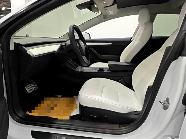 Фото 5 - Tesla Model 3