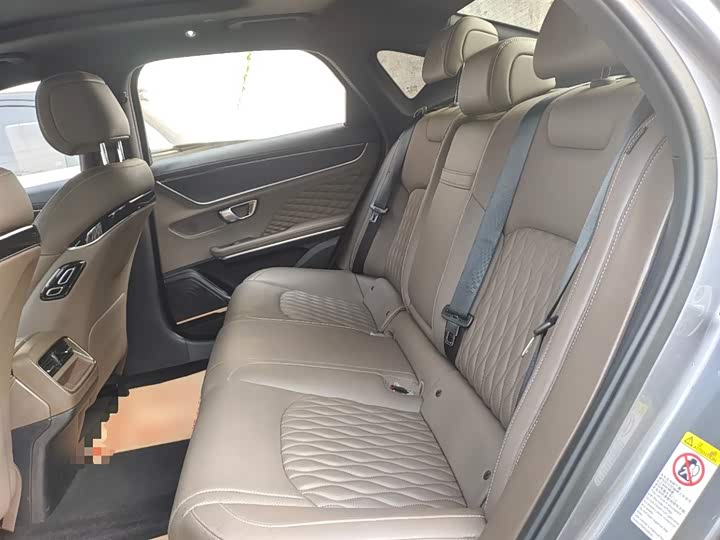 Фото 17 - BYD Han