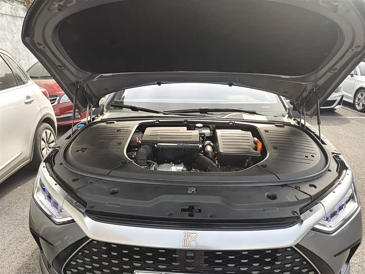 Фото 20 - BYD Han