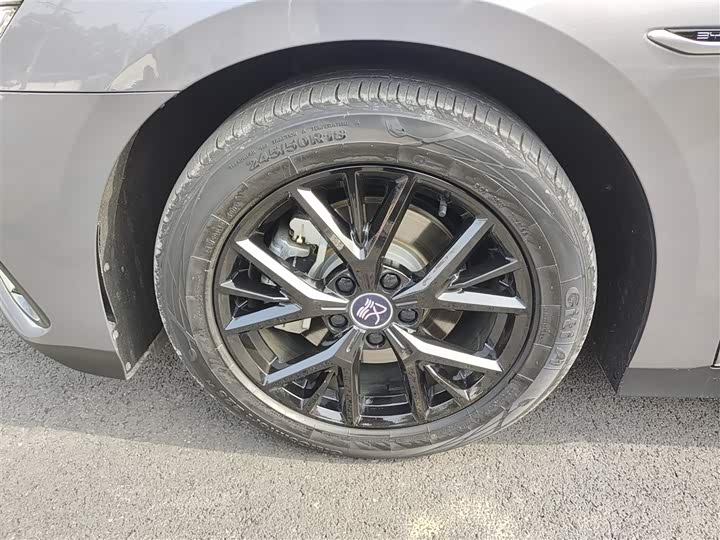 Фото 23 - BYD Han