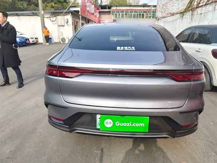 Фото 6 - BYD Han