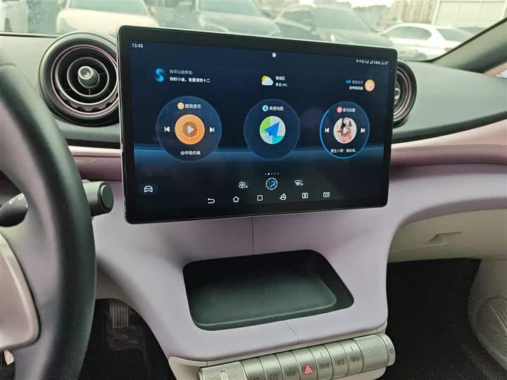 Фото 13 - BYD Dolphin