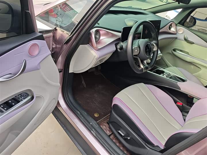 Фото 16 - BYD Dolphin