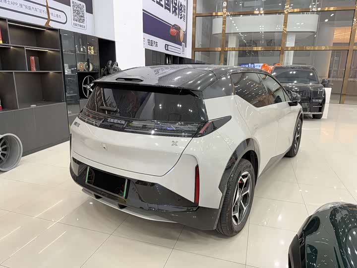 Фото 11 - Zeekr X