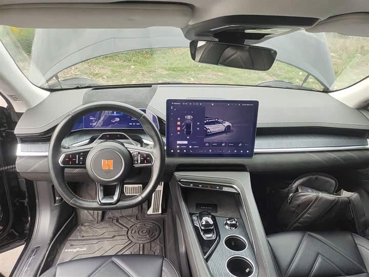 Фото 10 - Zeekr 001