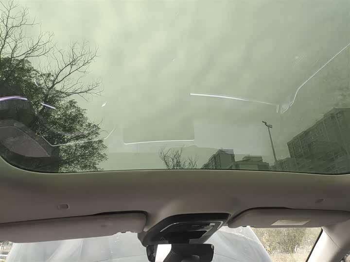 Фото 18 - Zeekr 001