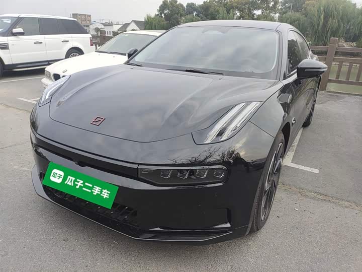 Фото 2 - Zeekr 001