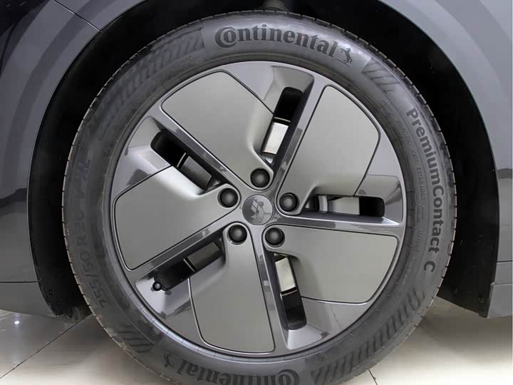 Фото 11 - LiXiang i8