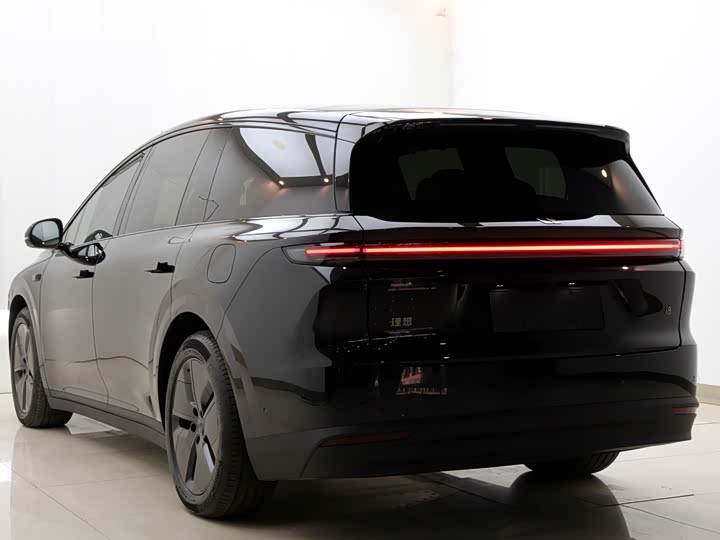 Фото 7 - LiXiang i8