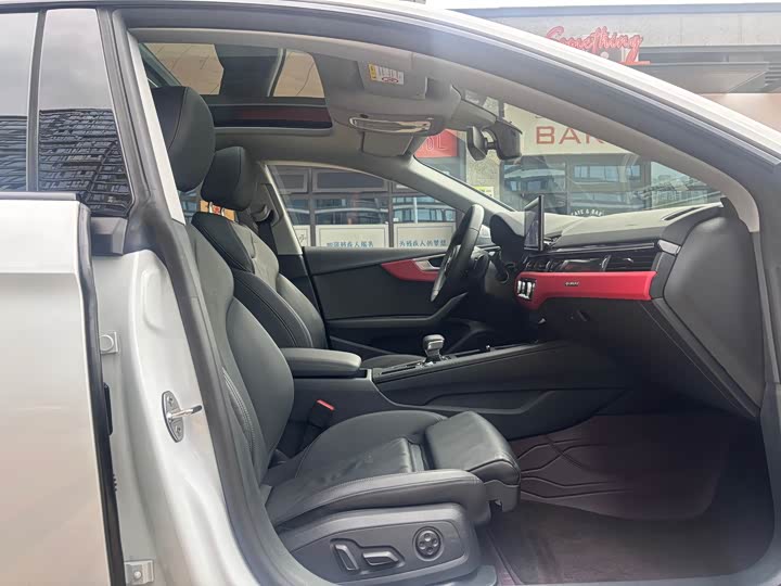 Фото 10 - Audi A5