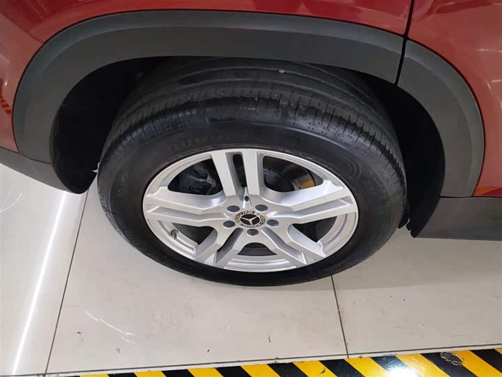 Фото 21 - Mercedes-Benz GLB-Class