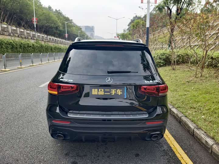 Фото 4 - Mercedes-Benz GLB-Class AMG