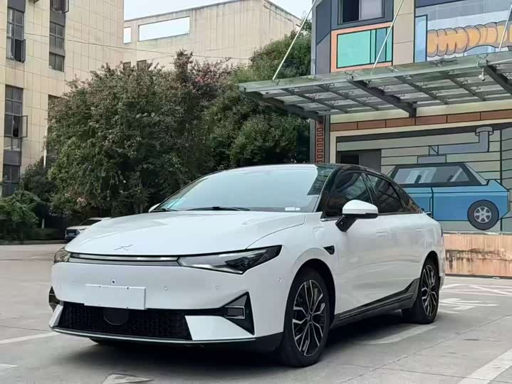 Фото 1 - XPeng P5