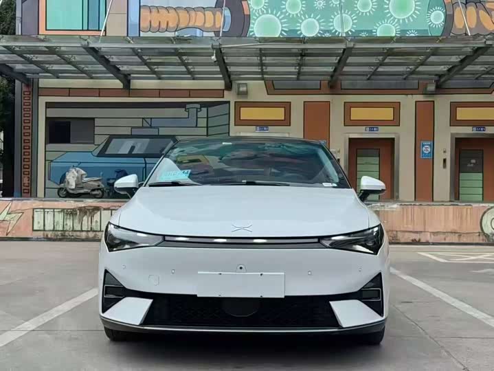 Фото 2 - XPeng P5
