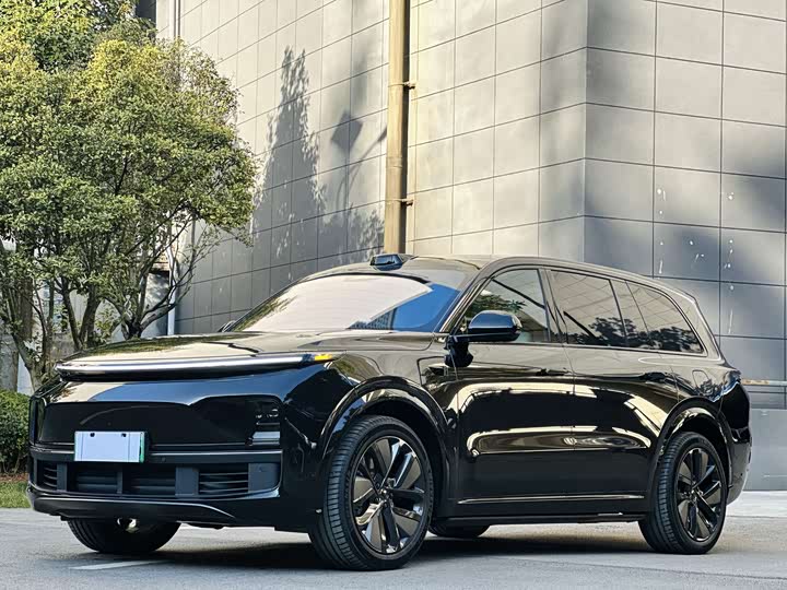 Фото 1 - LiXiang L9