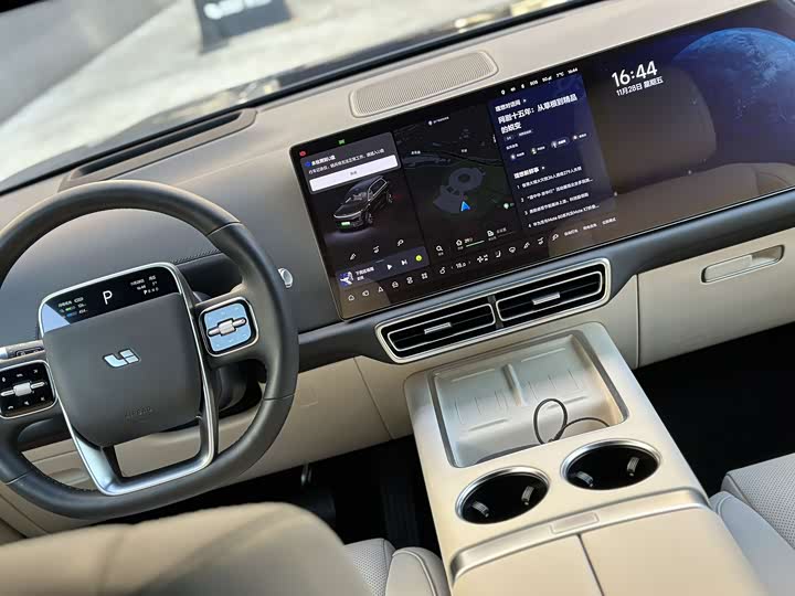 Фото 16 - LiXiang L9