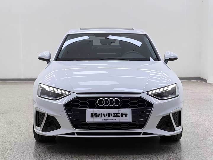 Фото 2 - Audi A4L