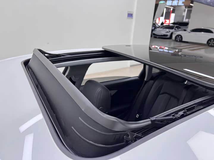 Фото 21 - Audi A4L