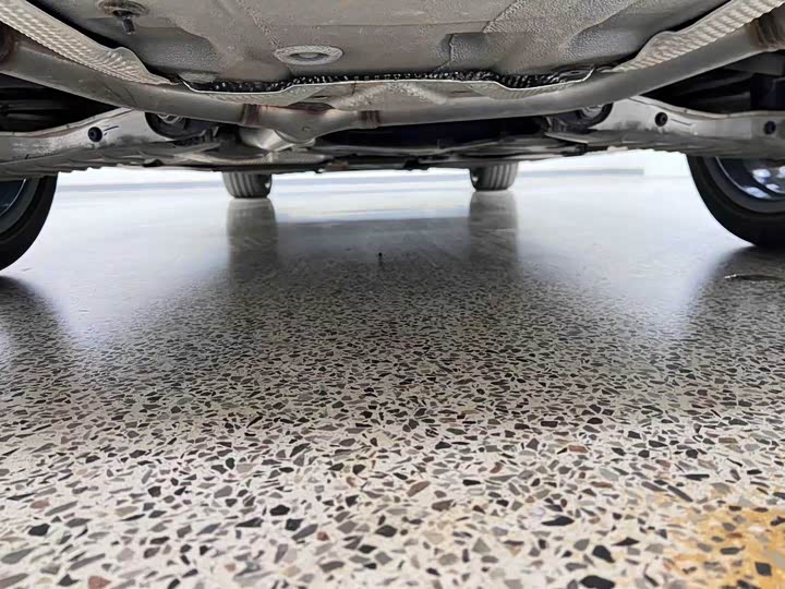 Фото 31 - Audi A4L