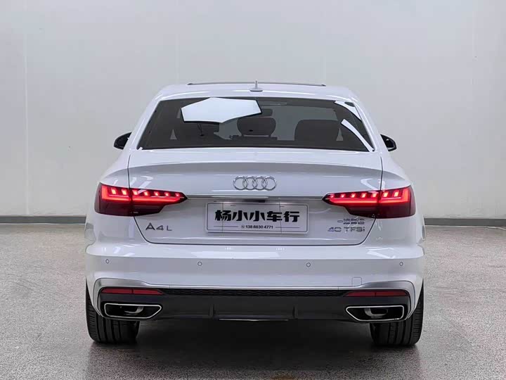 Фото 6 - Audi A4L