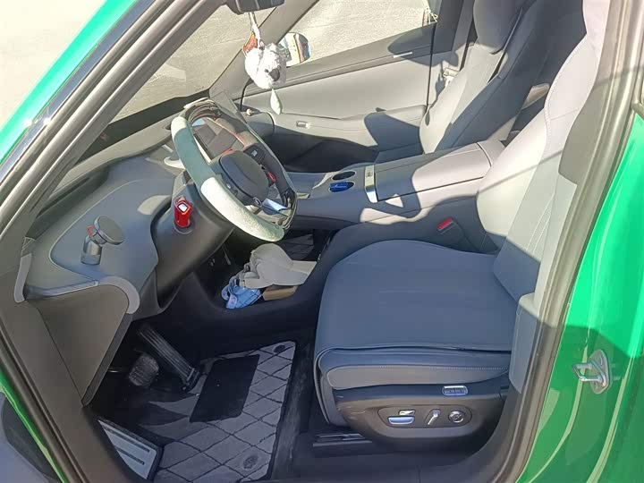 Фото 15 - Xiaomi YU7