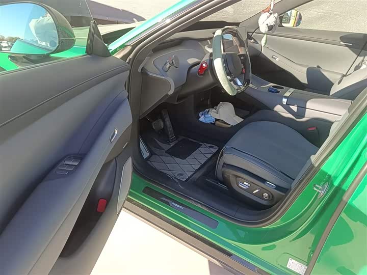 Фото 16 - Xiaomi YU7