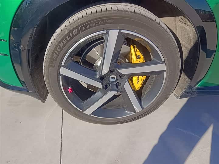 Фото 23 - Xiaomi YU7