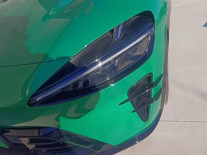 Фото 24 - Xiaomi YU7