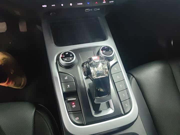 Фото 16 - Tank 300