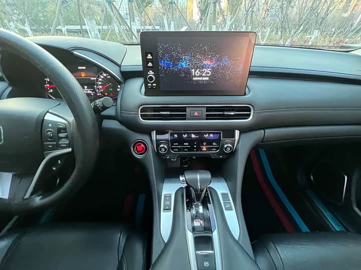 Фото 14 - Honda Avancier