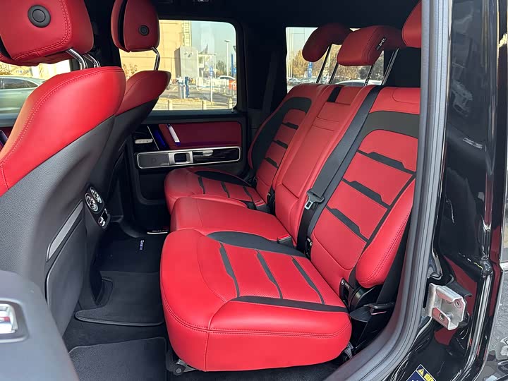 Фото 10 - Mercedes-Benz G-Class AMG