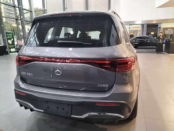 Фото 5 - Mercedes-Benz EQB