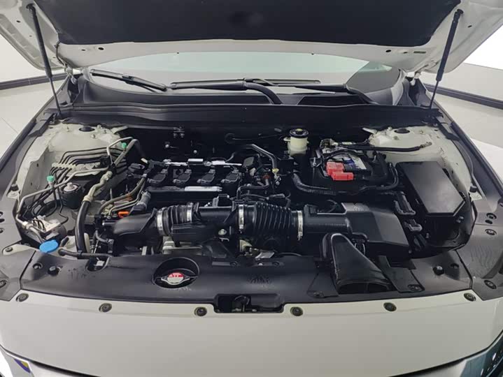 Фото 10 - Honda Inspire