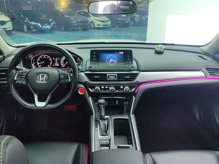 Фото 12 - Honda Inspire