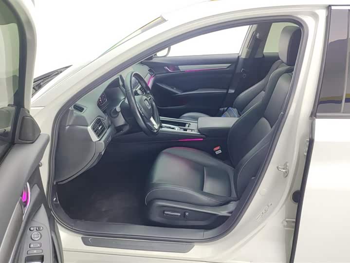 Фото 9 - Honda Inspire