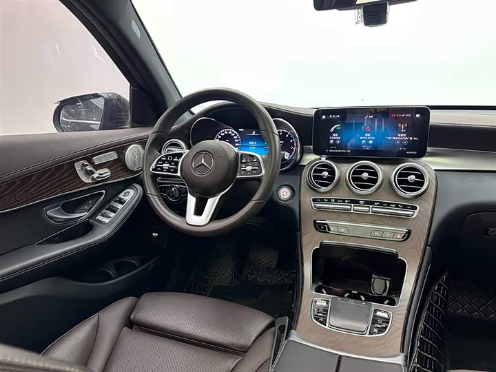 Фото 11 - Mercedes-Benz GLC-Class