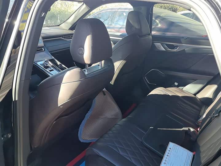 Фото 11 - Wey Mocca Hybrid