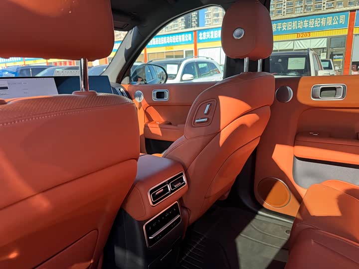 Фото 16 - LiXiang L7