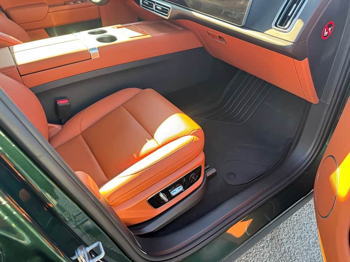 Фото 19 - LiXiang L7