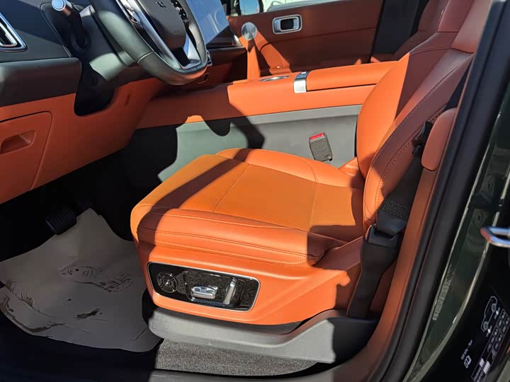 Фото 6 - LiXiang L7