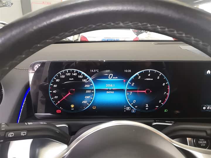 Фото 12 - Mercedes-Benz GLB-Class