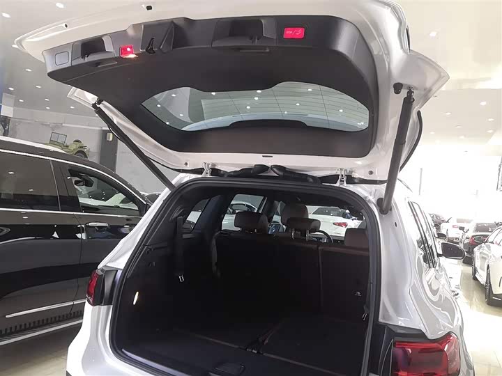 Фото 19 - Mercedes-Benz GLB-Class