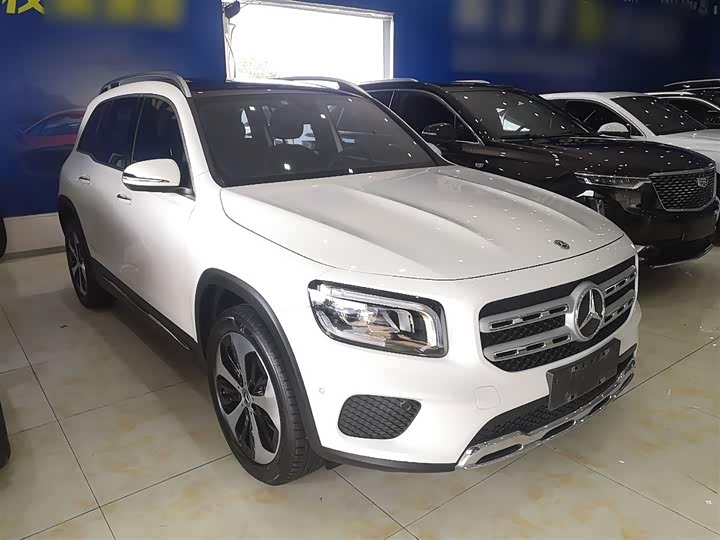 Фото 4 - Mercedes-Benz GLB-Class