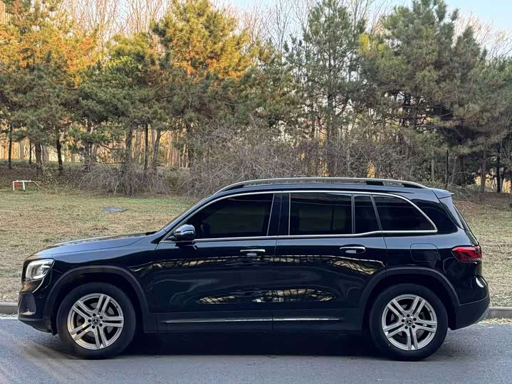 Фото 3 - Mercedes-Benz GLB-Class