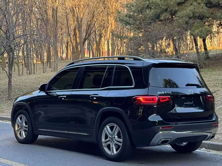 Фото 4 - Mercedes-Benz GLB-Class