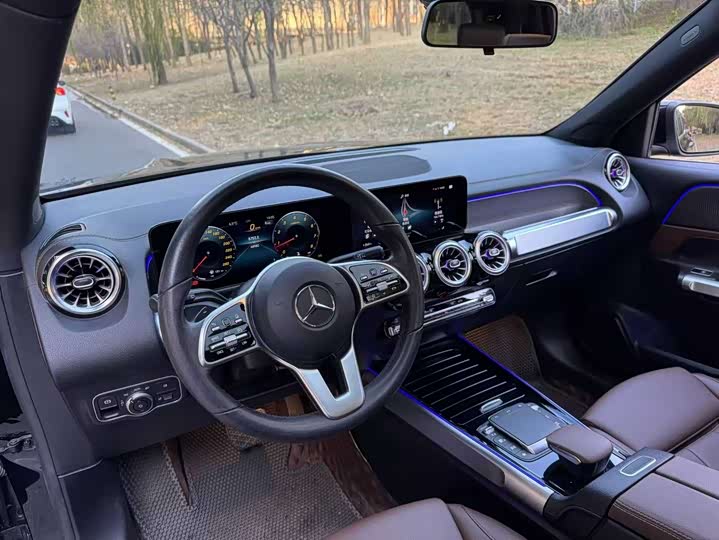 Фото 6 - Mercedes-Benz GLB-Class